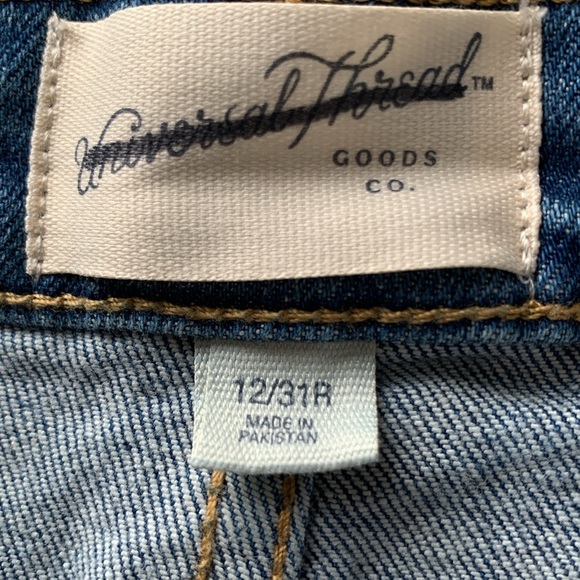 NWOT Universal Thread High Rise Slim Boot Cut Jeans. - Picture 4 of 10